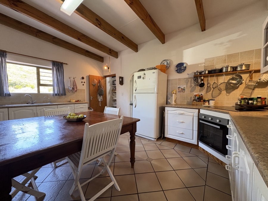 4 Bedroom Property for Sale in Pearl Bay Western Cape